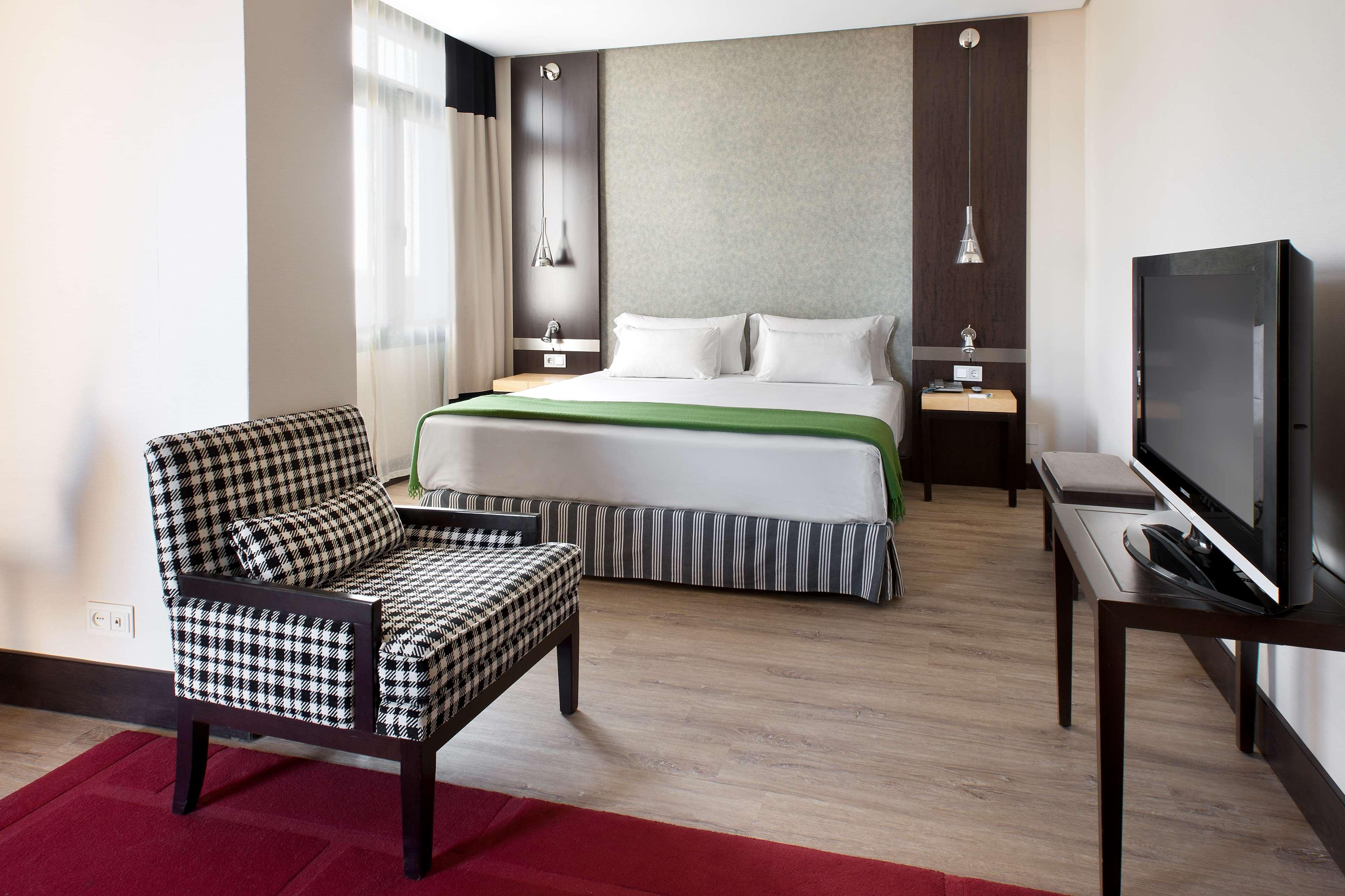 Nh Avenida Jerez Hotel Jerez de la Frontera Bagian luar foto