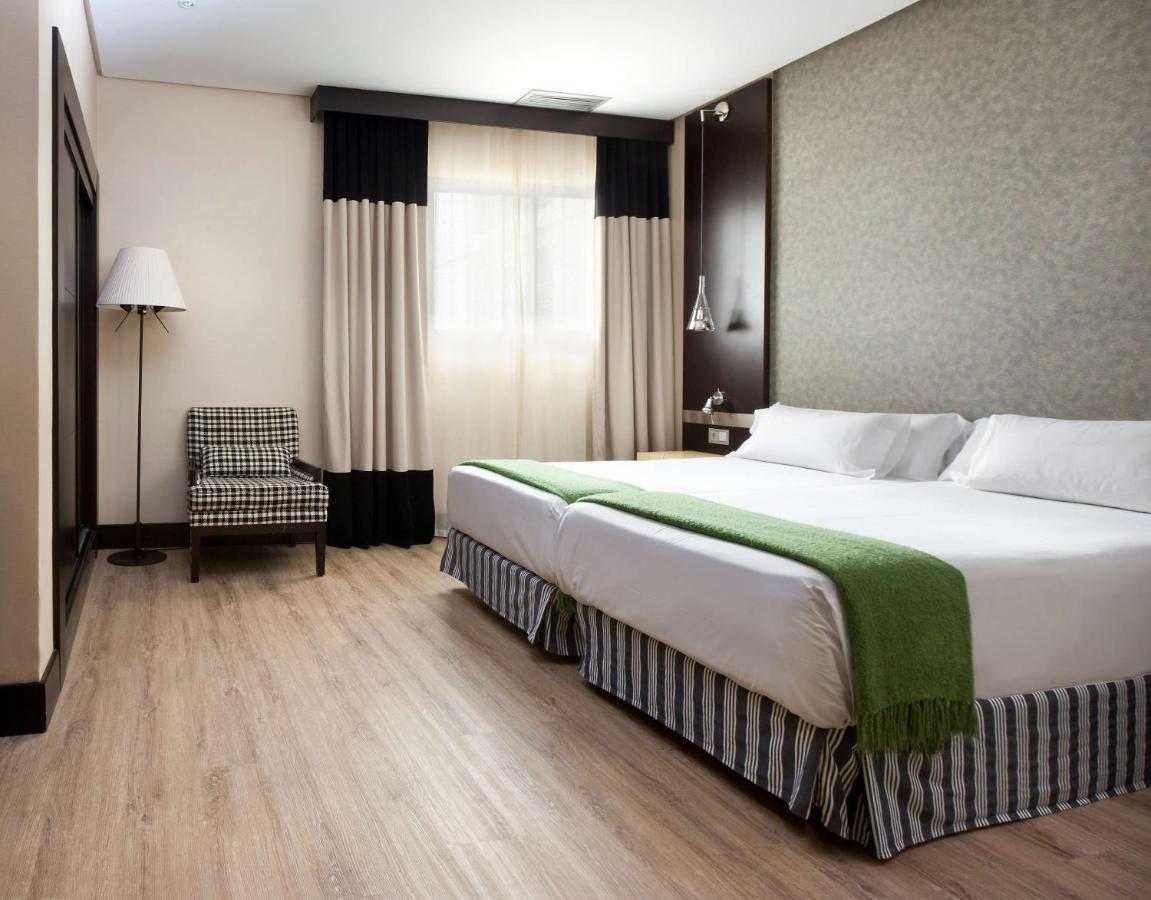 Nh Avenida Jerez Hotel Jerez de la Frontera Bagian luar foto