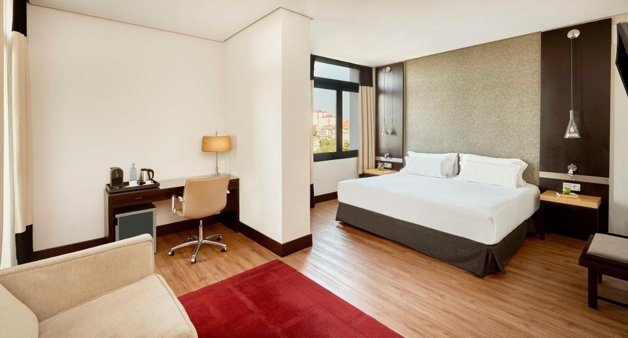 Nh Avenida Jerez Hotel Jerez de la Frontera Bagian luar foto