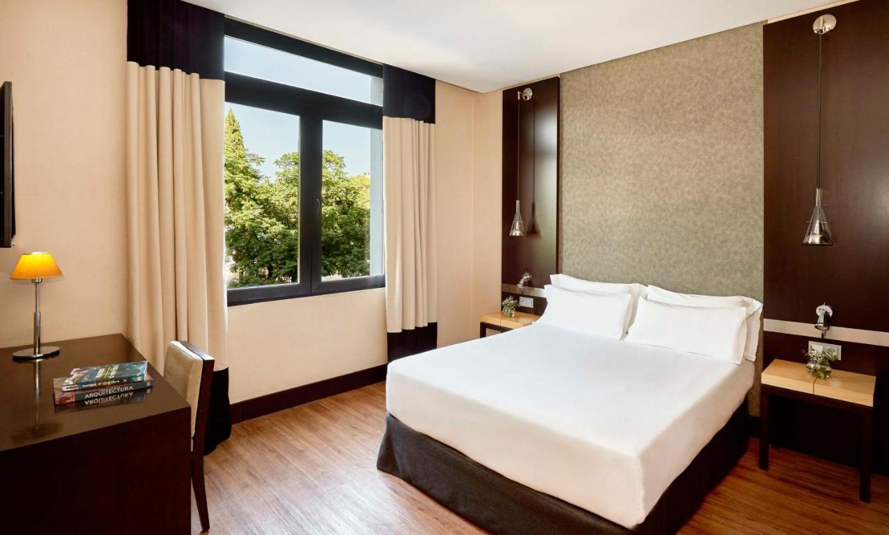 Nh Avenida Jerez Hotel Jerez de la Frontera Bagian luar foto