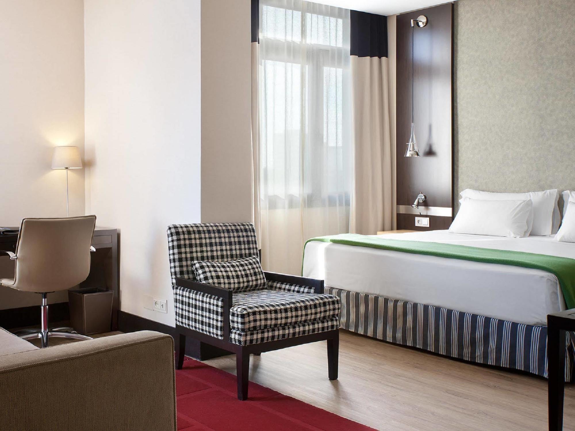 Nh Avenida Jerez Hotel Jerez de la Frontera Bagian luar foto