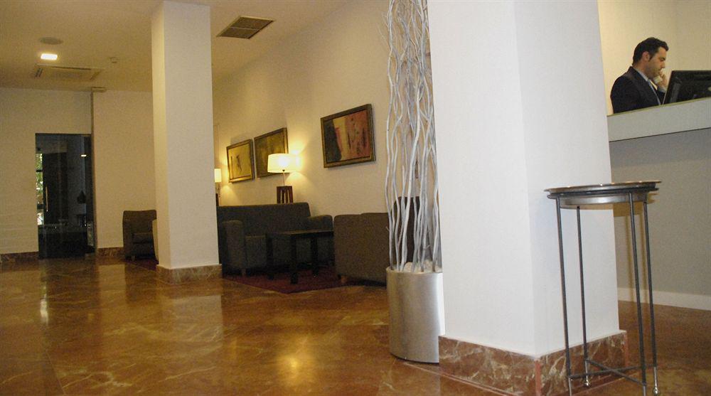 Nh Avenida Jerez Hotel Jerez de la Frontera Bagian luar foto