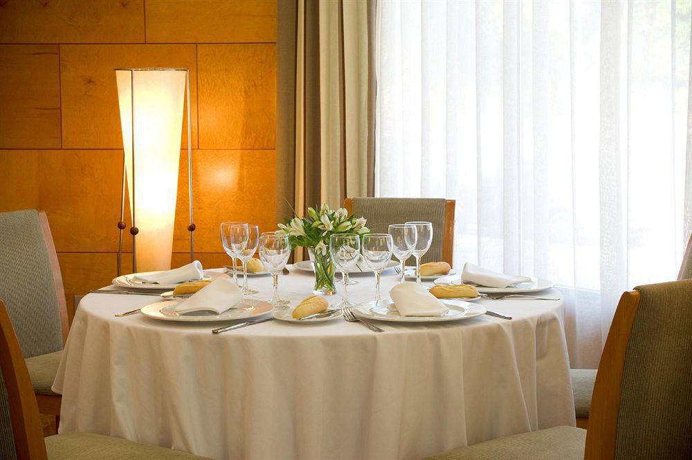 Nh Avenida Jerez Hotel Jerez de la Frontera Restoran foto